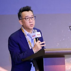 洪灝:AI未必能提升全要素生产率